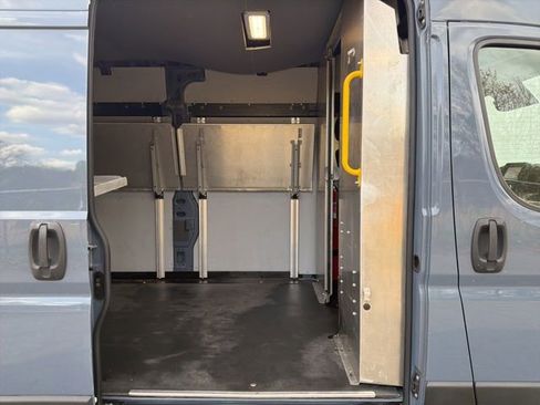 Used 2022 RAM ProMaster 3500 w/ Fleet Safety Group (AWQ) FWD image 10