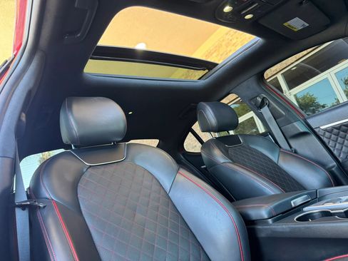 Used 2020 Genesis G70 3.3T w/ Sport Package RWD image 29