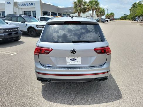 Used 2024 Volkswagen Tiguan SE R-Line FWD image 4