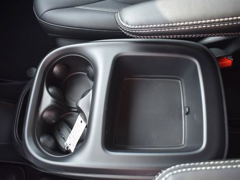 New 2026 Chrysler Pacifica Select image 27