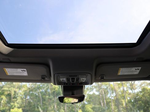 Used 2023 GMC Sierra 1500 Denali w/ Denali Reserve Package AWD/4WD image 24