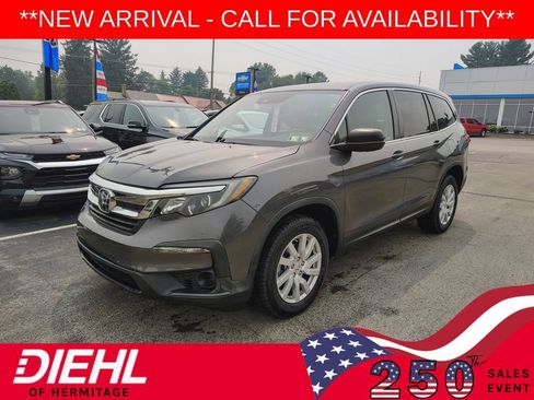 Used 2019 Honda Pilot LX image 1