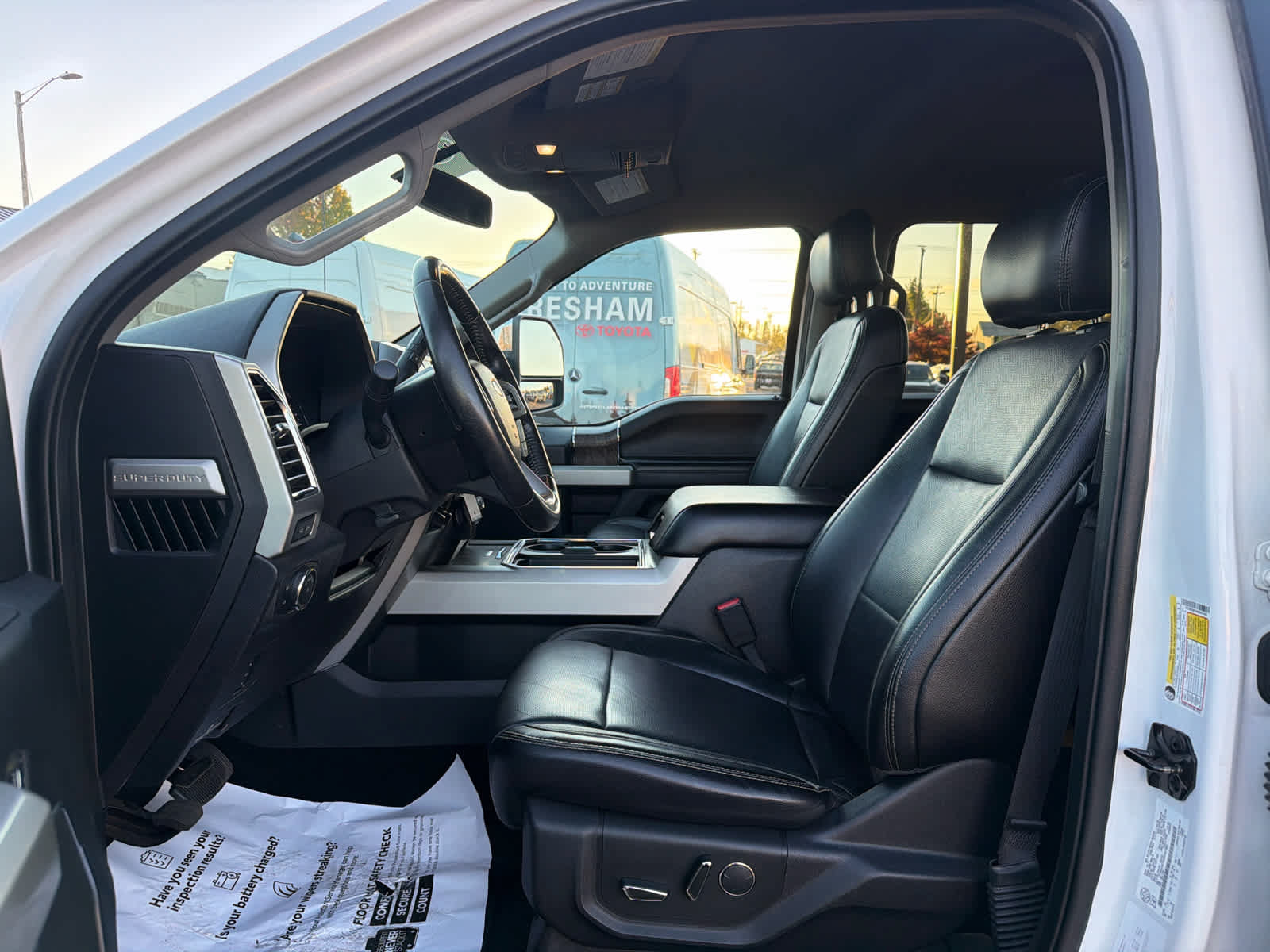 Used 2017 Ford F350 Lariat w/ Chrome Package AWD/4WD image 18