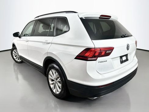 Used 2018 Volkswagen Tiguan S w/ 3rd Row Seat Package AWD/4WD image 5