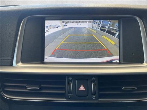 Used 2020 Kia Optima LX FWD image 13