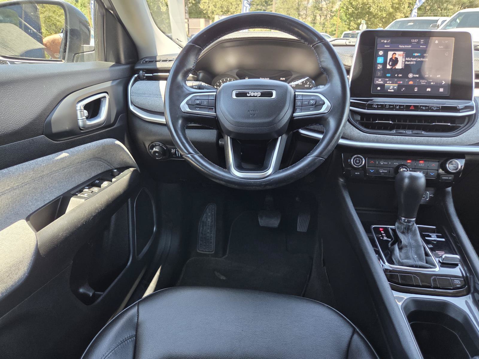 Used 2022 Jeep Compass Latitude w/ Convenience Group AWD/4WD image 16