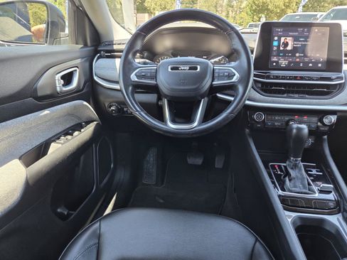 Used 2022 Jeep Compass Latitude w/ Convenience Group AWD/4WD image 16