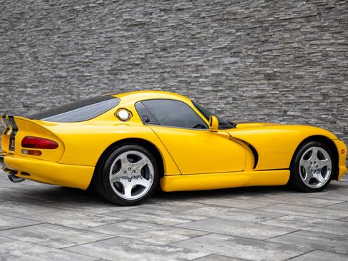Used 2001 Dodge Viper GTS RWD image 19