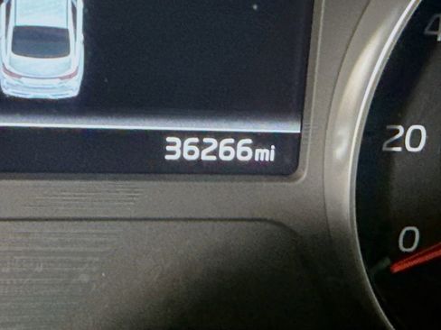 Used 2023 Kia Forte LXS FWD image 5