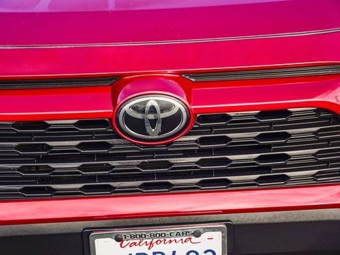 Certified 2019 Toyota RAV4 XLE image 13