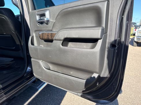 Used 2015 GMC Sierra 2500 Denali w/ Duramax Plus Package image 48