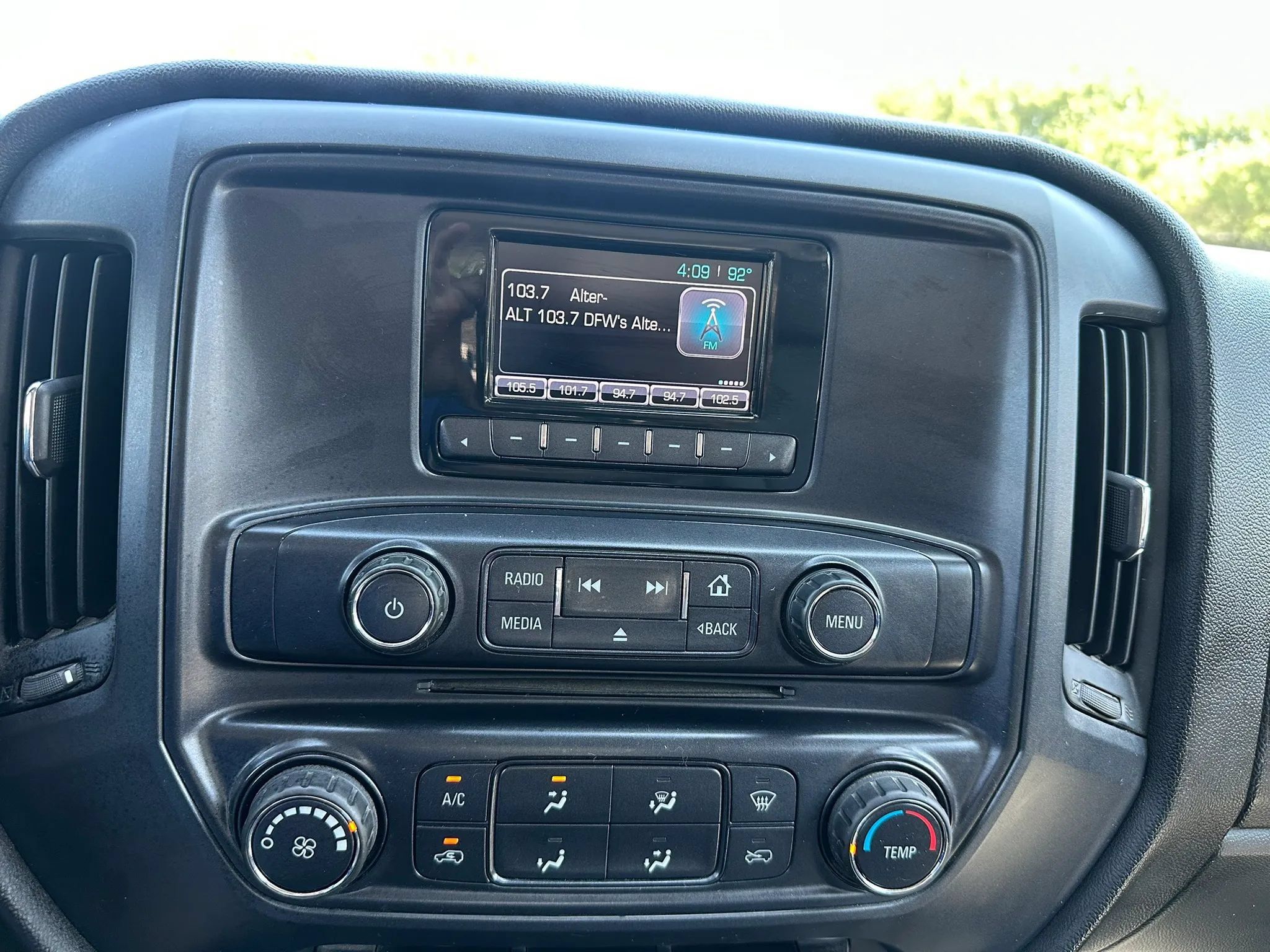 Used 2015 Chevrolet Silverado 2500 W/T AWD/4WD image 20