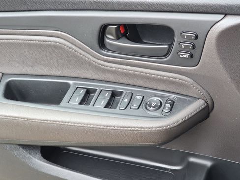 Used 2019 Honda Odyssey Touring image 36