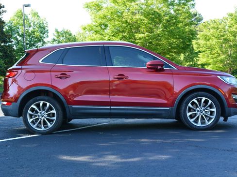 Used 2017 Lincoln MKC Select w/ Select Plus Package FWD image 4