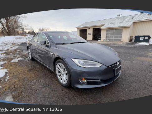 Used 2017 Tesla Model S 90D image 2