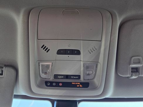 Used 2020 Chevrolet Blazer LT FWD image 25