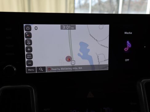 Used 2023 Kia Sorento SX Prestige image 4