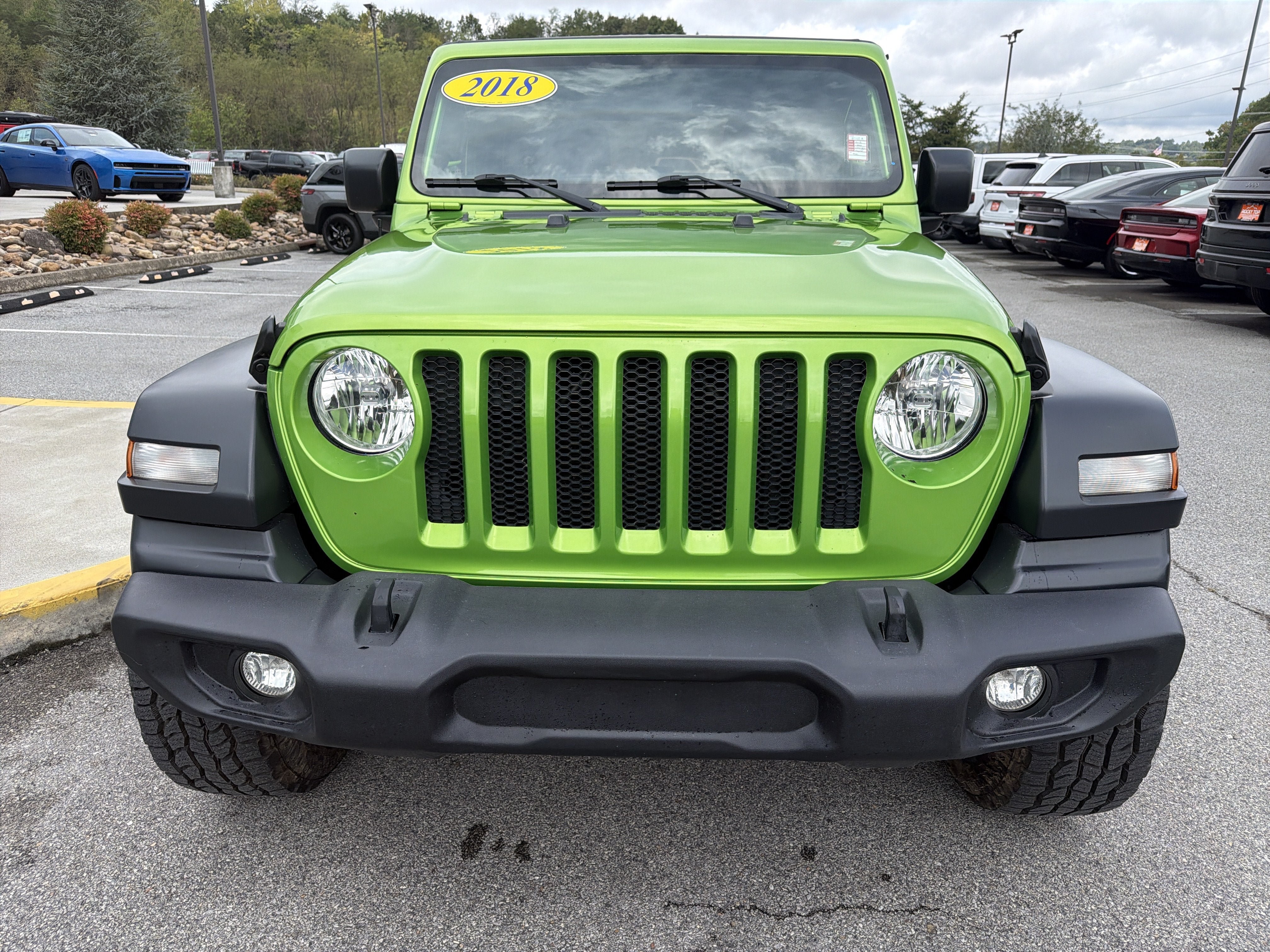Used 2018 Jeep Wrangler Unlimited Sport S AWD/4WD image 3