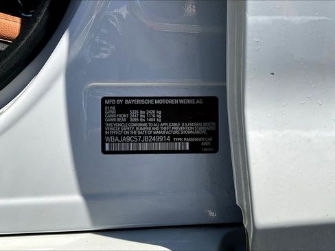 Used 2018 BMW 530e RWD image 4