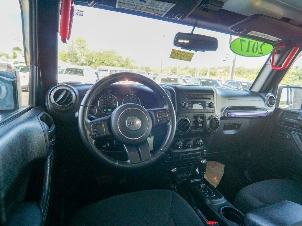 Used 2017 Jeep Wrangler Unlimited Sport w/ Quick Order Package 24S AWD/4WD image 10