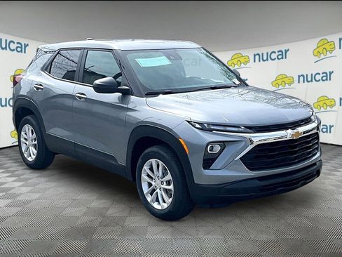 New 2026 Chevrolet TrailBlazer LS w/ LS Convenience Package AWD/4WD image 1