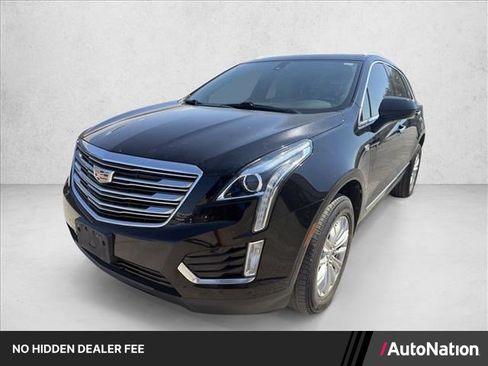 Used 2017 Cadillac XT5 FWD image 1