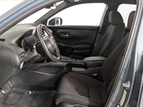 Used 2023 Honda HR-V Sport image 14