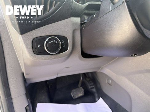 Used 2019 Ford Transit Connect XLT FWD image 13