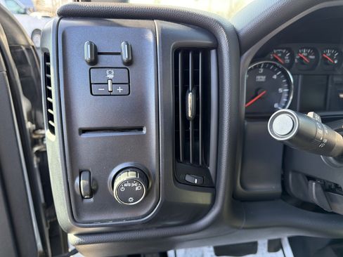 Used 2019 Chevrolet Silverado 2500 W/T w/ WT Convenience Package image 14