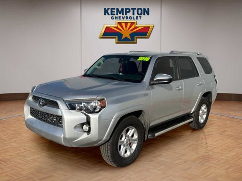 Used 2016 Toyota 4Runner SR5 image 2