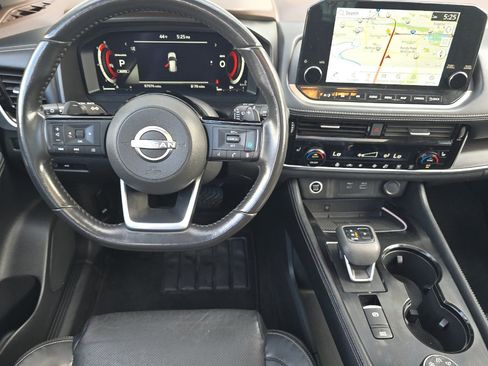 Used 2023 Nissan Rogue Platinum AWD/4WD image 15