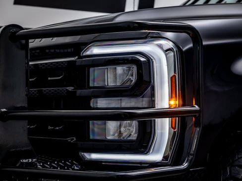 Used 2024 Ford F250 Lariat w/ Tremor Off-Road Package AWD/4WD image 19