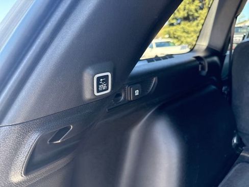 Used 2025 Jeep Grand Cherokee Altitude AWD/4WD image 44
