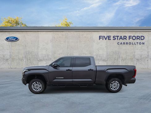 Used 2022 Toyota Tundra SR5 image 6