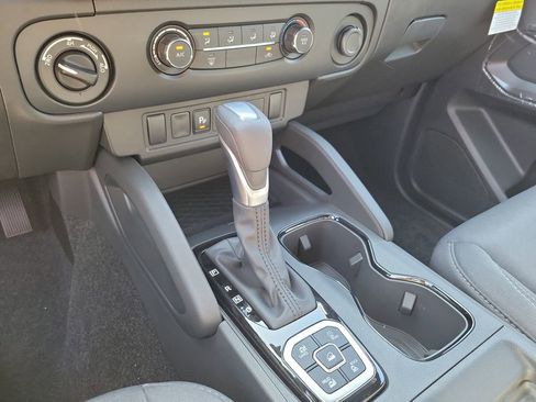 New 2026 Nissan Frontier SV w/ Tow Package image 11