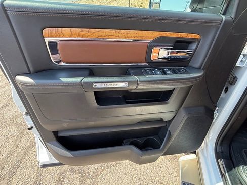 Used 2014 RAM 2500 Longhorn w/ Convenience Group image 33