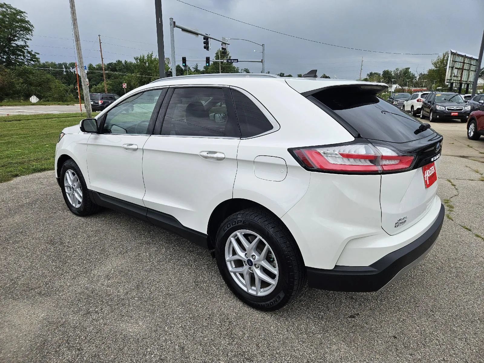 Used 2022 Ford Edge SEL w/ Convenience Package AWD/4WD image 8