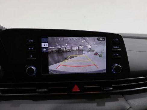 Used 2025 Hyundai Elantra SE FWD image 23