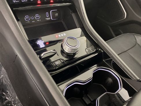 Used 2022 Jeep Grand Cherokee Limited 4xe w/ Luxury Tech Group II image 30