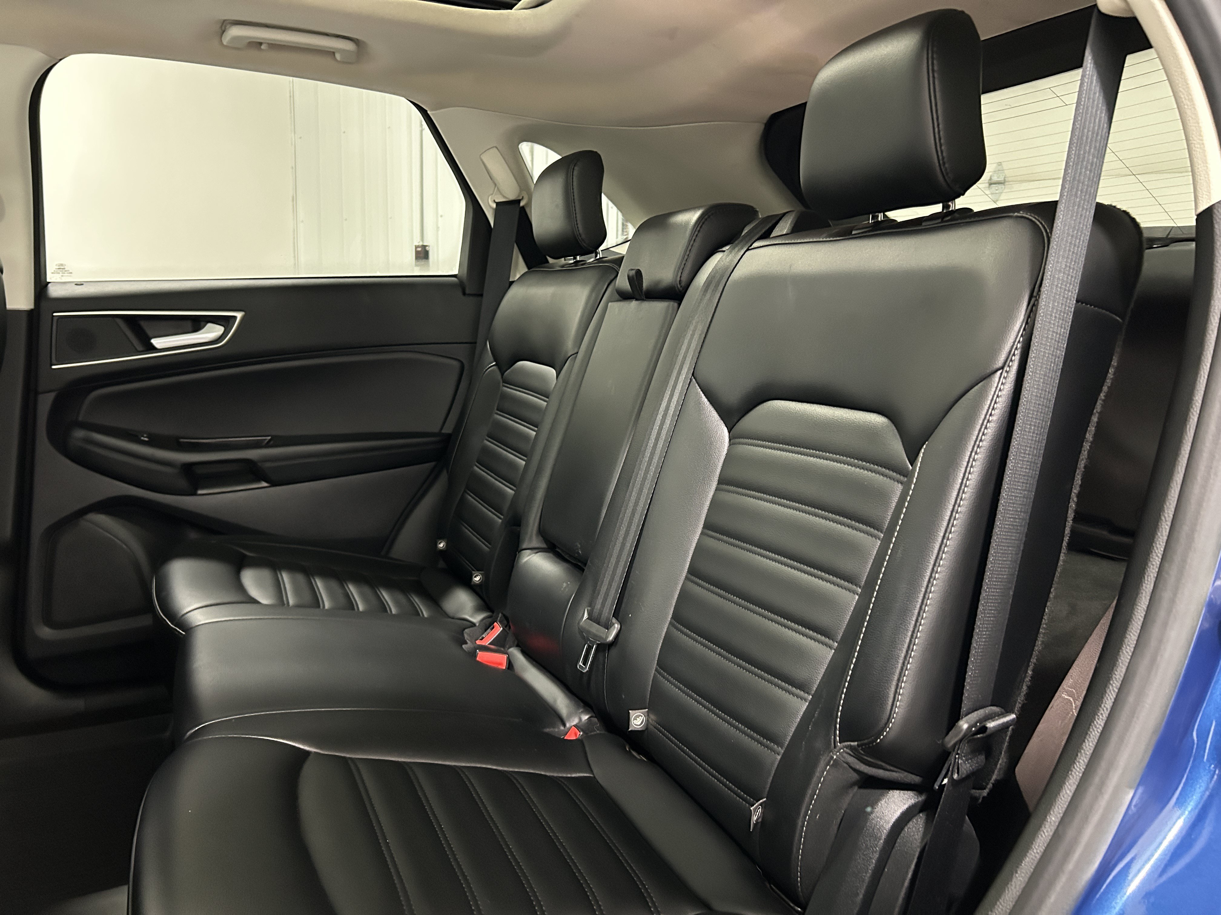 Used 2020 Ford Edge SEL w/ Convenience Package AWD/4WD image 30