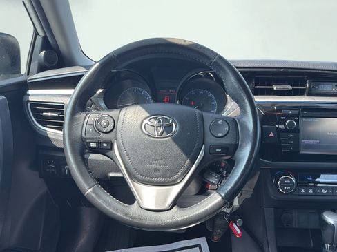 Used 2016 Toyota Corolla S w/ Body Protection Package #1 FWD image 17