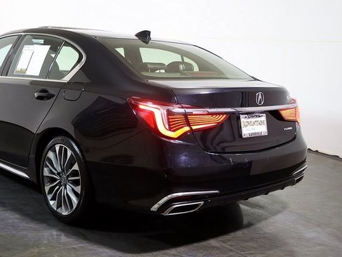 Used 2018 Acura RLX w/ Technology Package image 11