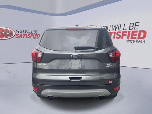 Used 2019 Ford Escape SE image 6