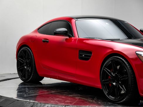 Used 2016 Mercedes-Benz AMG GT S image 27