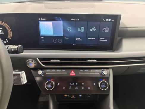 Used 2025 Hyundai Sonata SEL FWD image 13