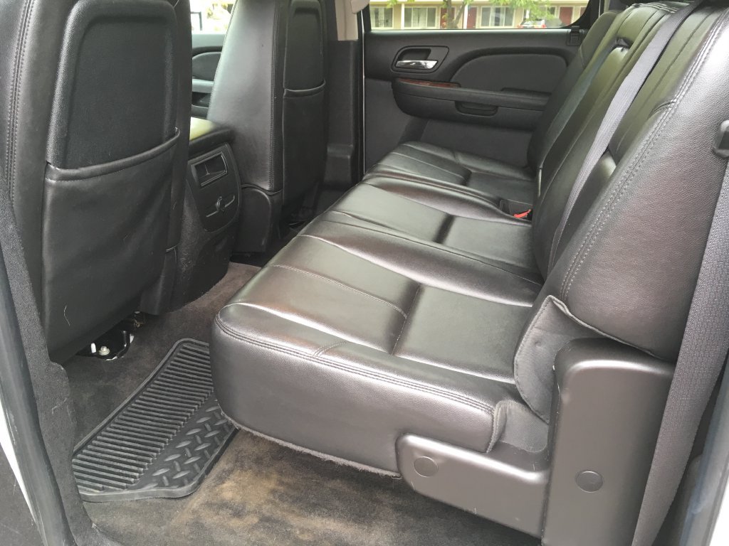 Used 2012 GMC Sierra 3500 SLT w/ SLT Convenience Package AWD/4WD image 26