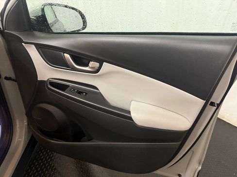 Certified 2023 Hyundai Kona Limited image 30