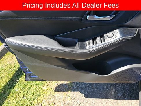 Certified 2023 Nissan Rogue SV w/ SV Premium B Package AWD/4WD image 8