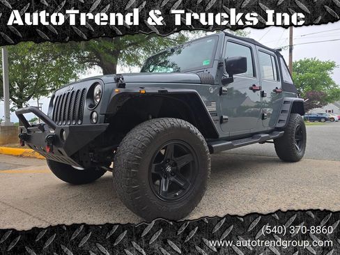 Used 2015 Jeep Wrangler Unlimited Sport w/ Max Tow Package AWD/4WD image 1