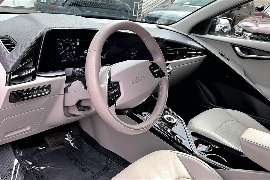 Used 2023 Kia Niro Wind FWD image 11
